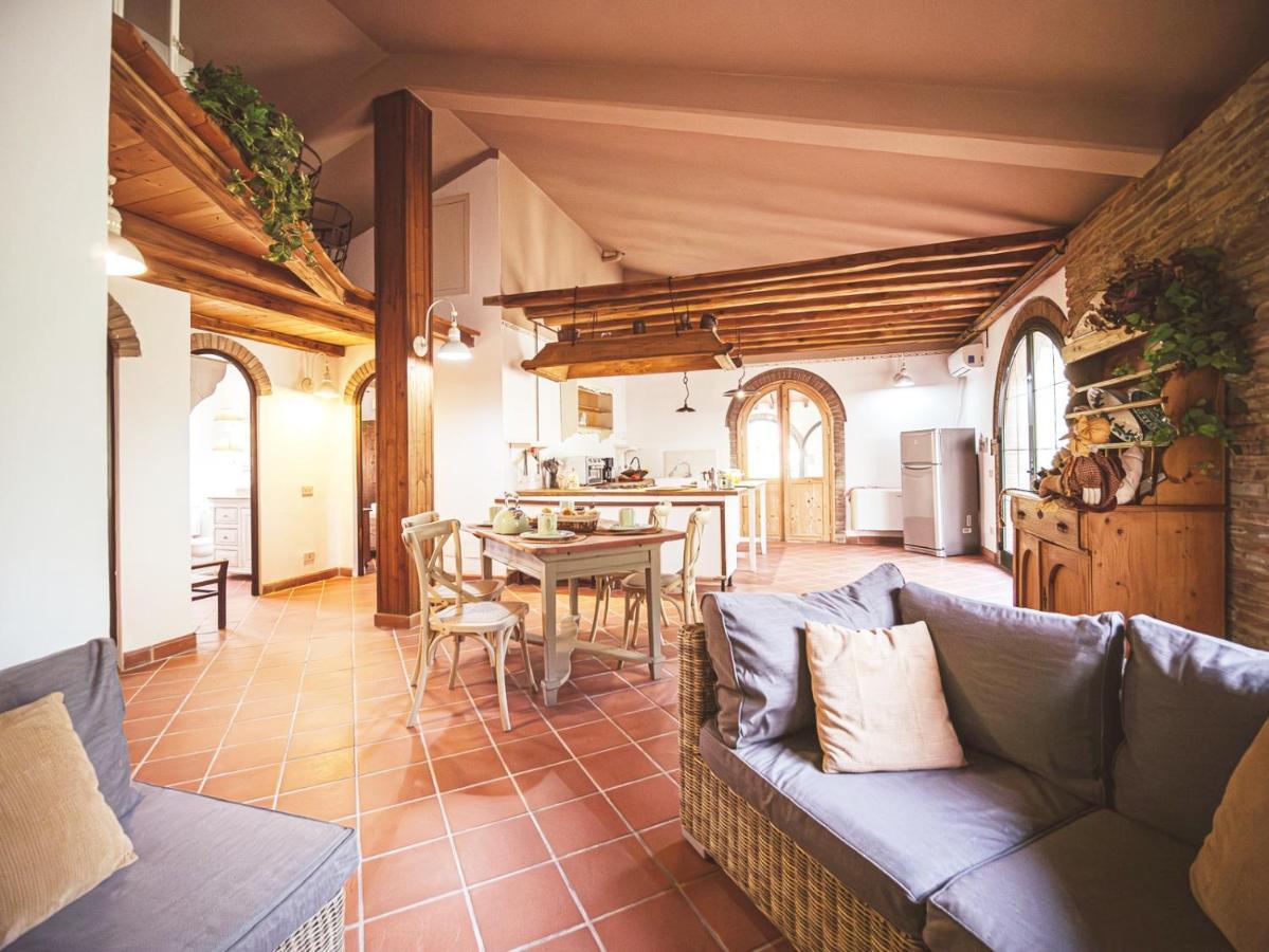 Relais Casale Il Poggetto - Olivo 1 By Zoom In Earth Apartment Cecina  Exterior photo